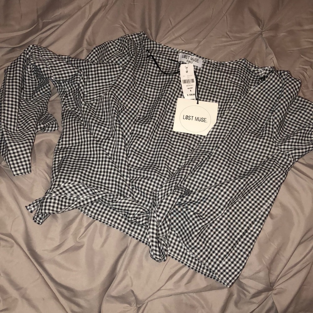 Checkered crop top that ties in the front